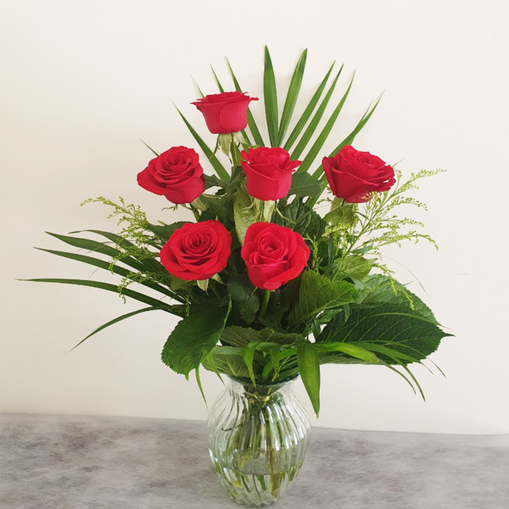 SIX Red Rose Bouquet