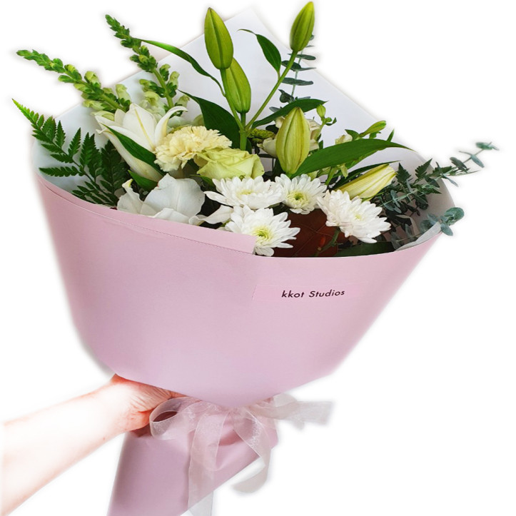 White Supreme Bouquet